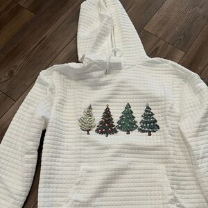 White Quilted Hoodie with Christmas Tree Design